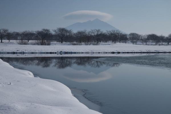 筑波山　かさ雲