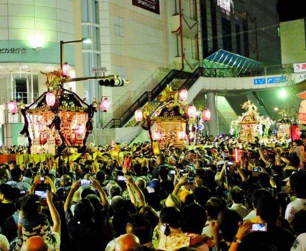 2016年筑西市フォトコンテスト　 審査員特別賞 「最高潮の大神輿」　告　耕二　様